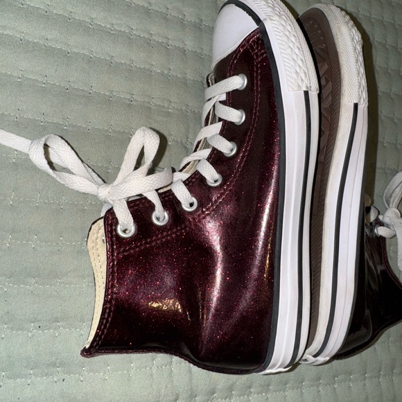 Shimmer black cherry high top Chuck Taylor converse big kids size 3. GUC - Picture 5 of 10